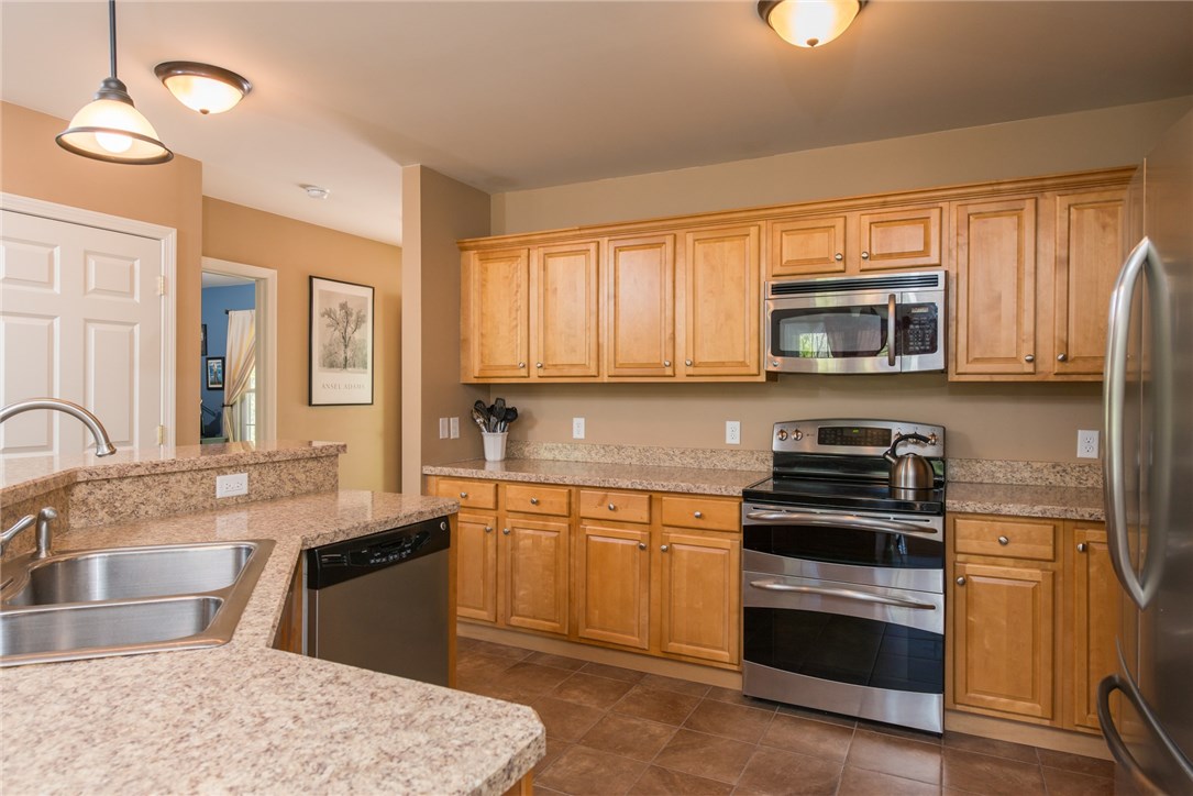 101 Old Snake Hill Road Glocester, RI 02814 - Photo 5 of 27 Gallery Image 5