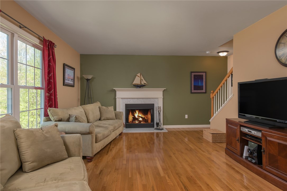 101 Old Snake Hill Road Glocester, RI 02814 - Photo 9 of 27 Gallery Image 9