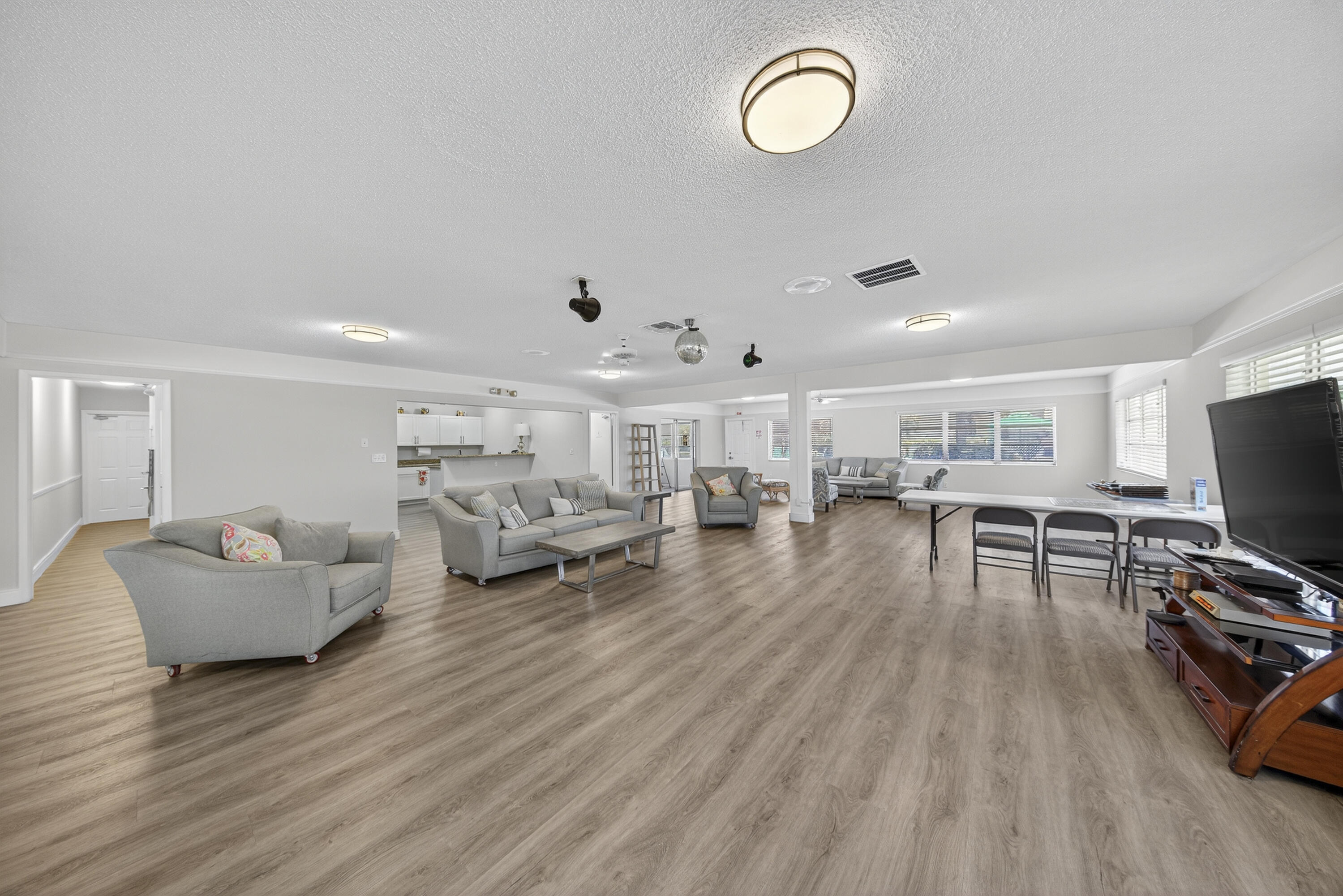 1951 Northeast 39th Street, Unit 255 Lighthouse Point, FL 33064 - Photo 34 of 35 daigle-43