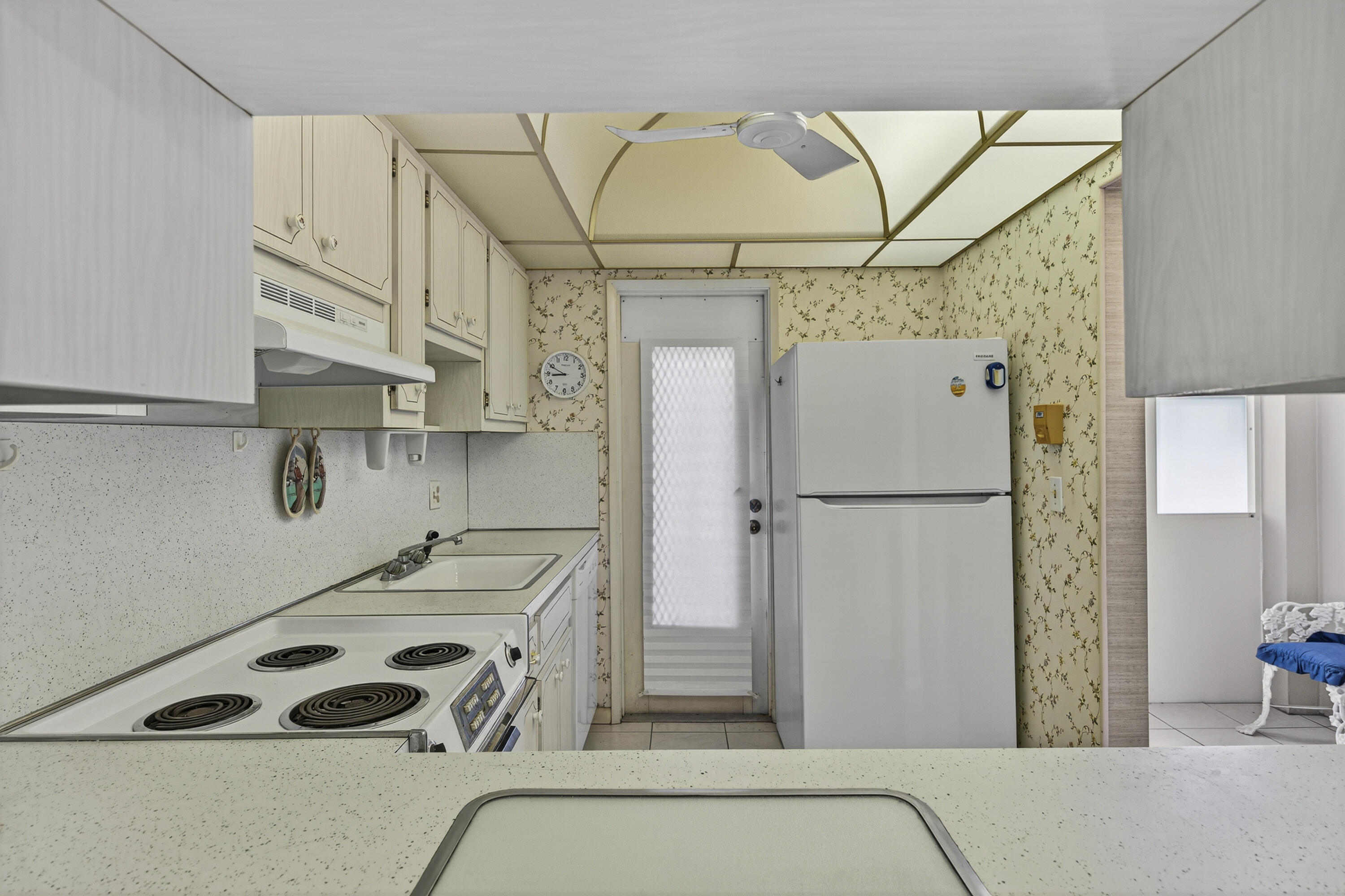 1951 Northeast 39th Street, Unit 255 Lighthouse Point, FL 33064 - Photo 6 of 35 daigle-16