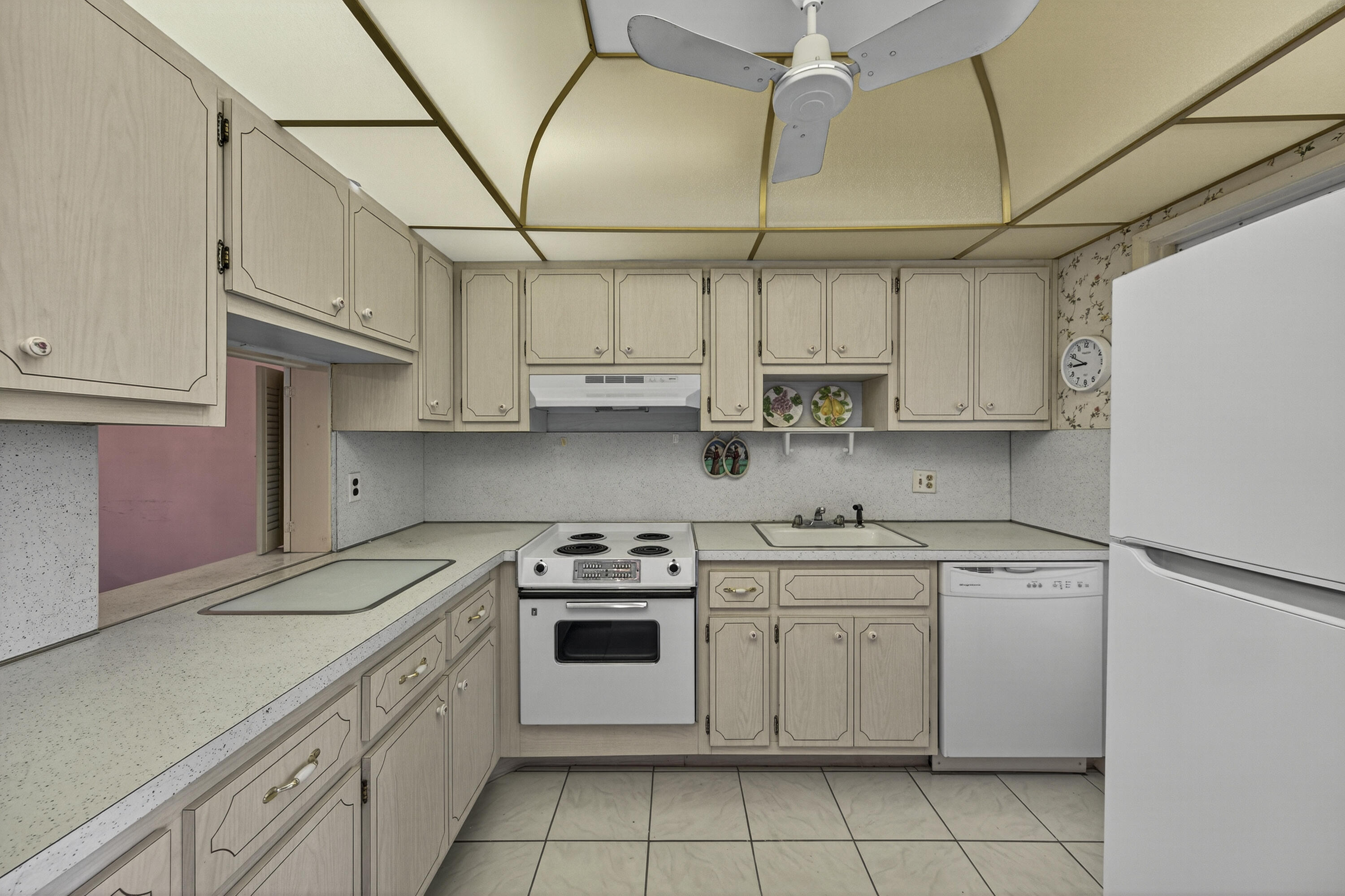 1951 Northeast 39th Street, Unit 255 Lighthouse Point, FL 33064 - Photo 7 of 35 daigle-17