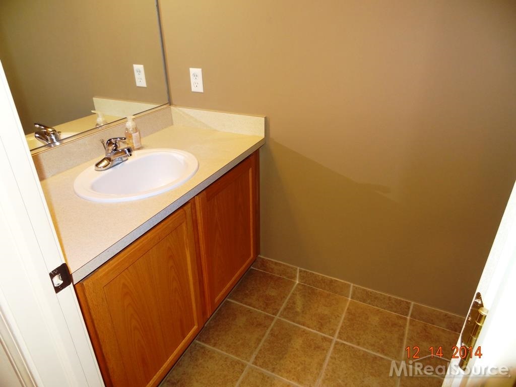 3132 Asher Road, Unit 34 Ann Arbor, MI 48104 - Photo 6 of 16