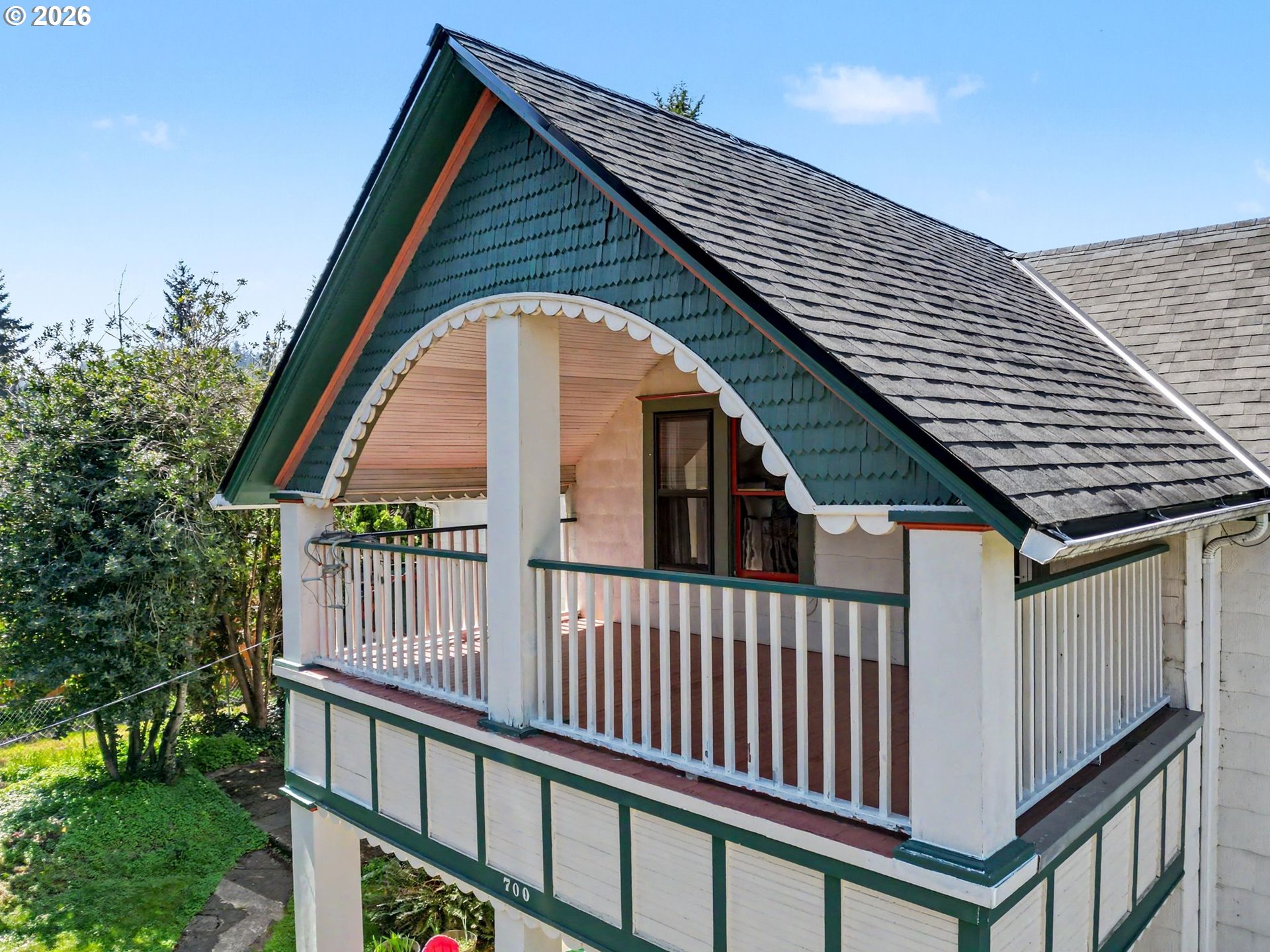 700 South Water Street Silverton, OR 97381 - Photo 2 of 45 Balcony