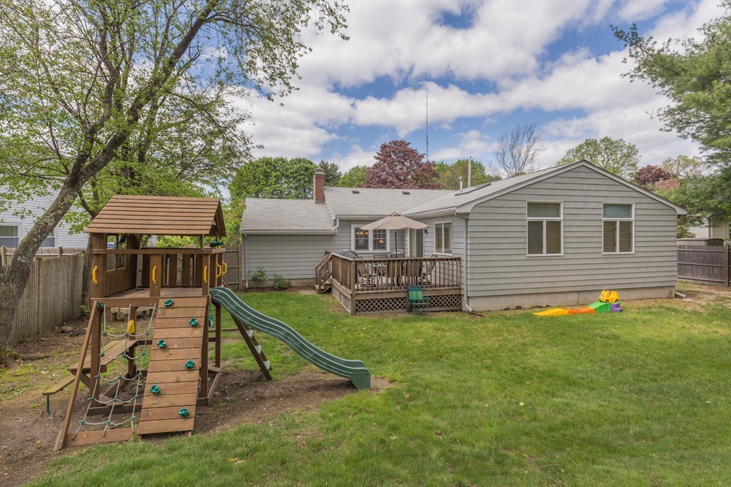 55 Evelyn Road Needham, MA 02494 - Photo 22 of 24