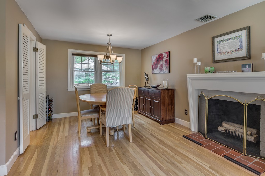 55 Evelyn Road Needham, MA 02494 - Photo 5 of 24