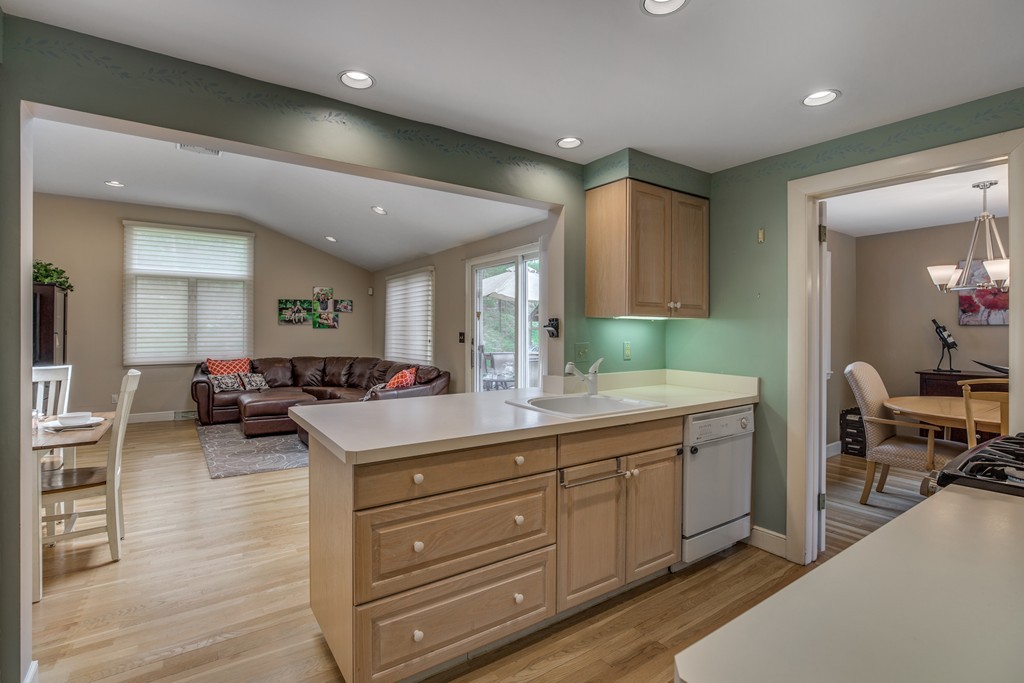 55 Evelyn Road Needham, MA 02494 - Photo 8 of 24