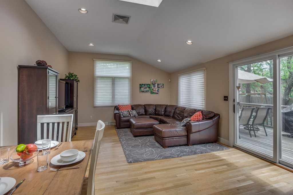 55 Evelyn Road Needham, MA 02494 - Photo 9 of 24