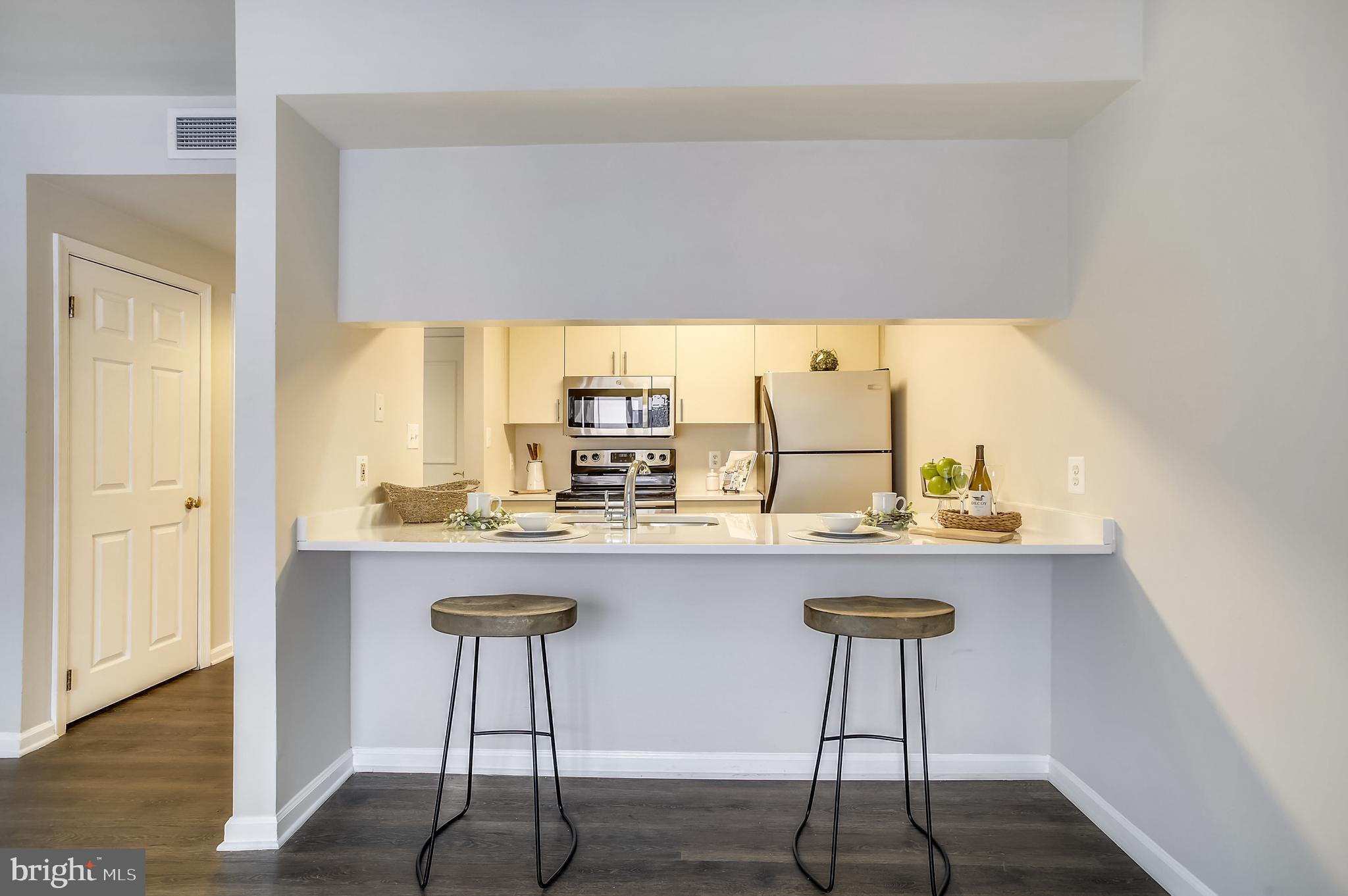 1000 Fell Street, Unit 415 Baltimore, MD 21231 - Photo 11 of 37 Kitchen