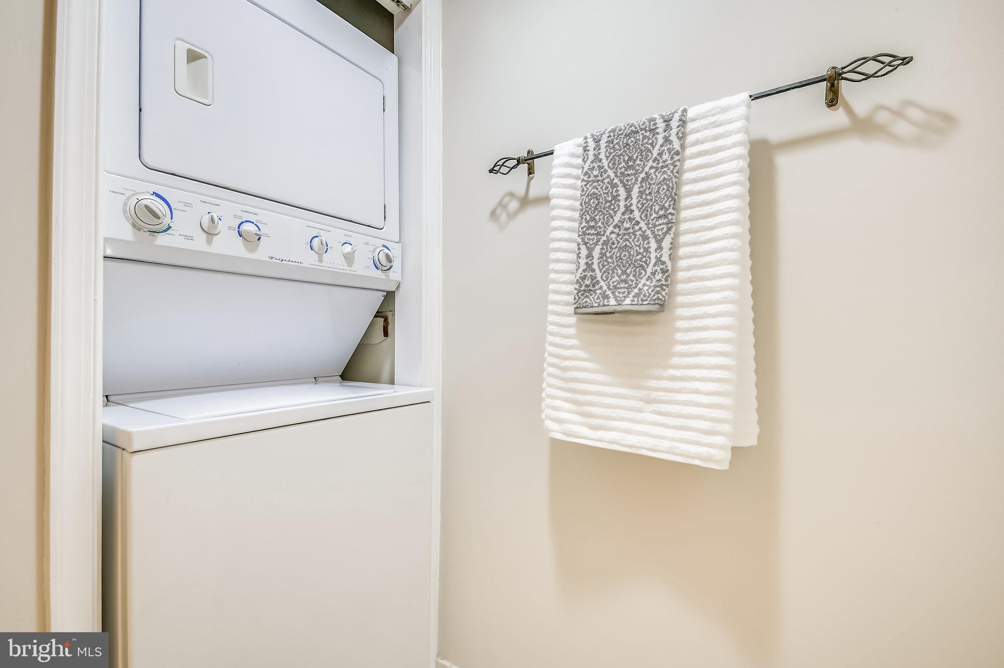 1000 Fell Street, Unit 415 Baltimore, MD 21231 - Photo 24 of 37 Washer Dryer Combo