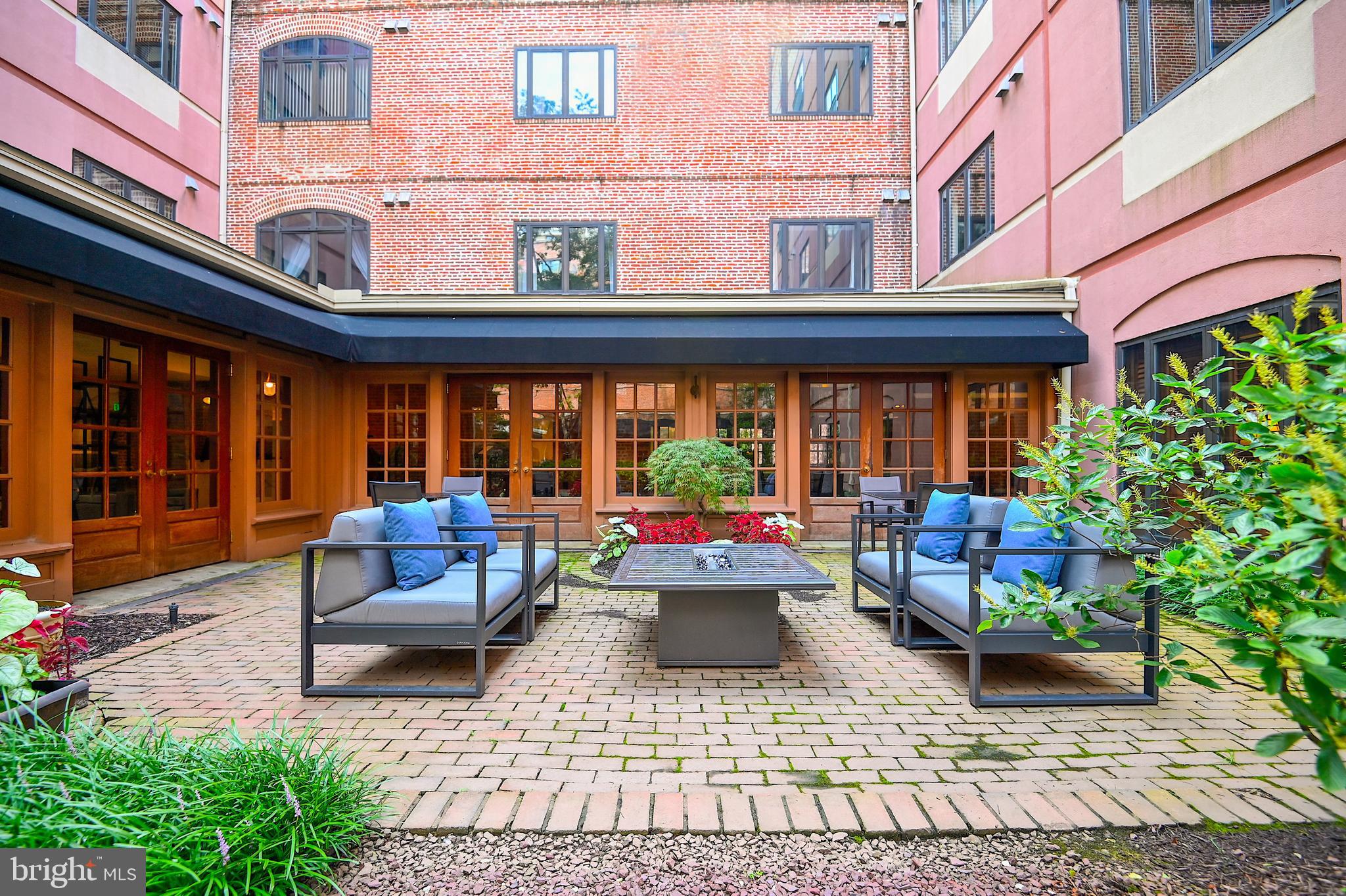 1000 Fell Street, Unit 415 Baltimore, MD 21231 - Photo 26 of 37 Wharf Courtyard