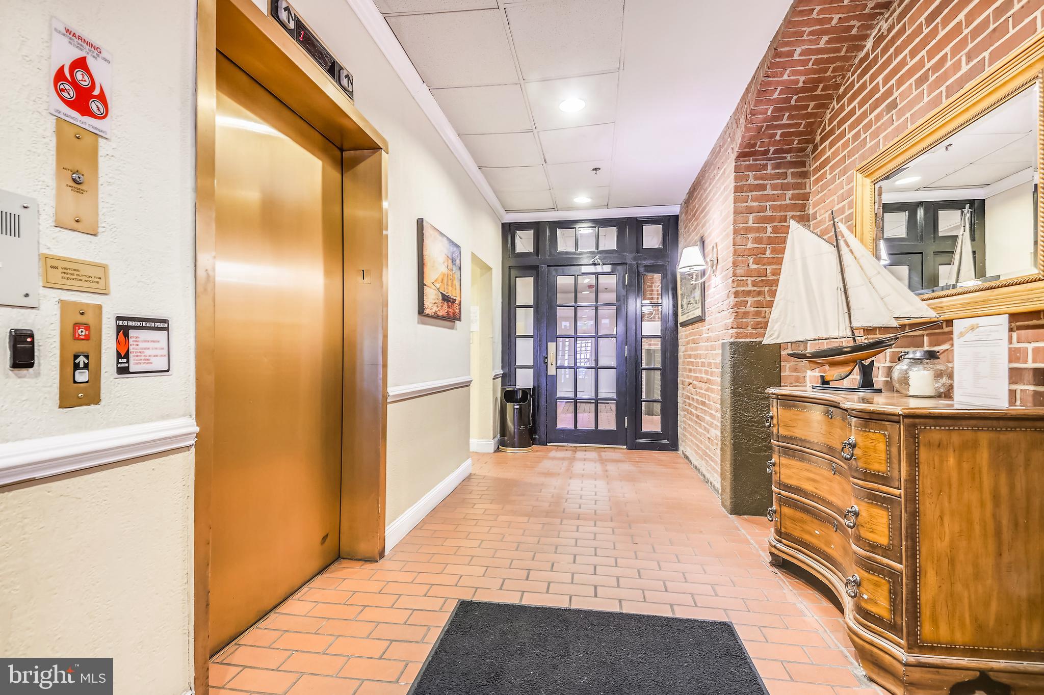 1000 Fell Street, Unit 415 Baltimore, MD 21231 - Photo 4 of 37 Wharf Lobby - Elevator