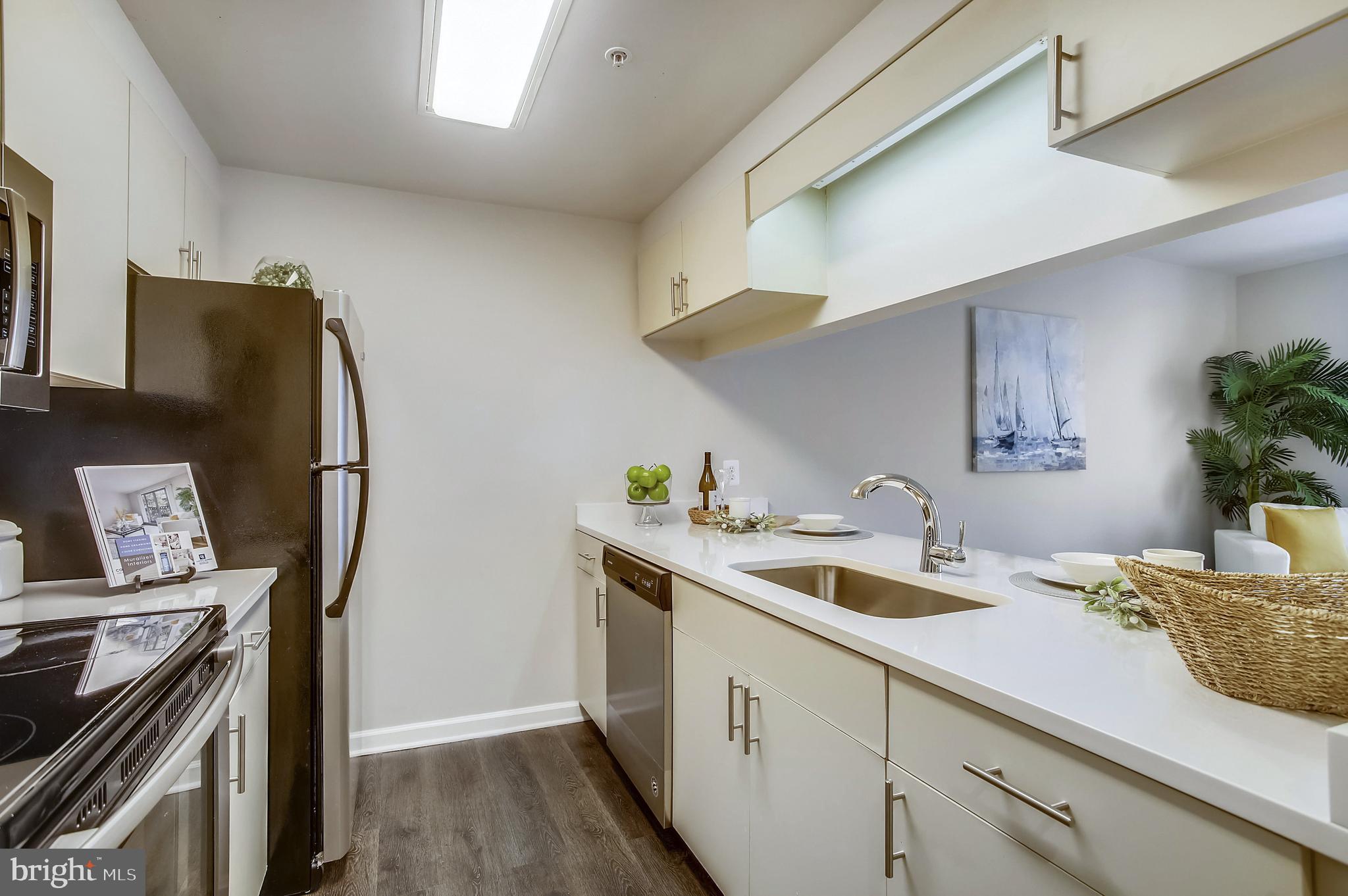 1000 Fell Street, Unit 415 Baltimore, MD 21231 - Photo 10 of 37 Kitchen