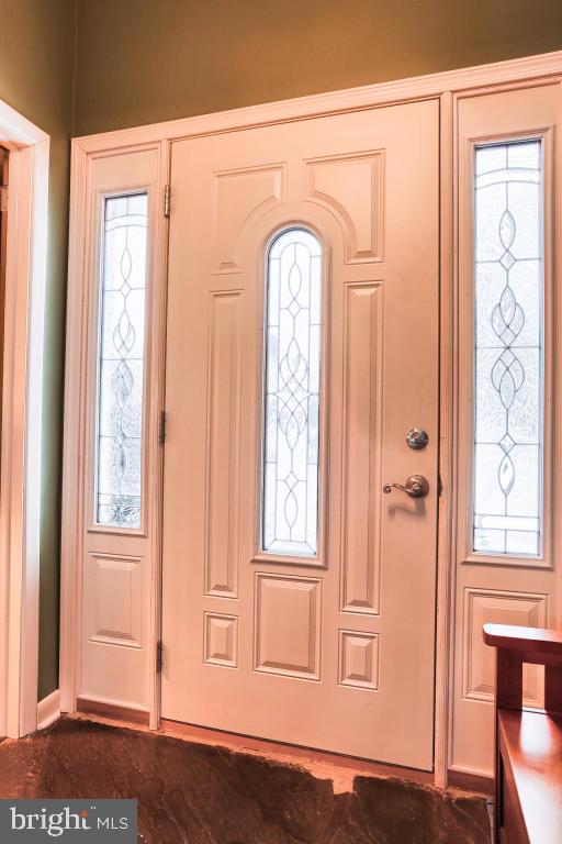 36 Quaker Hills Road Lancaster, PA 17603 - Photo 2 of 18 Gallery Image 2