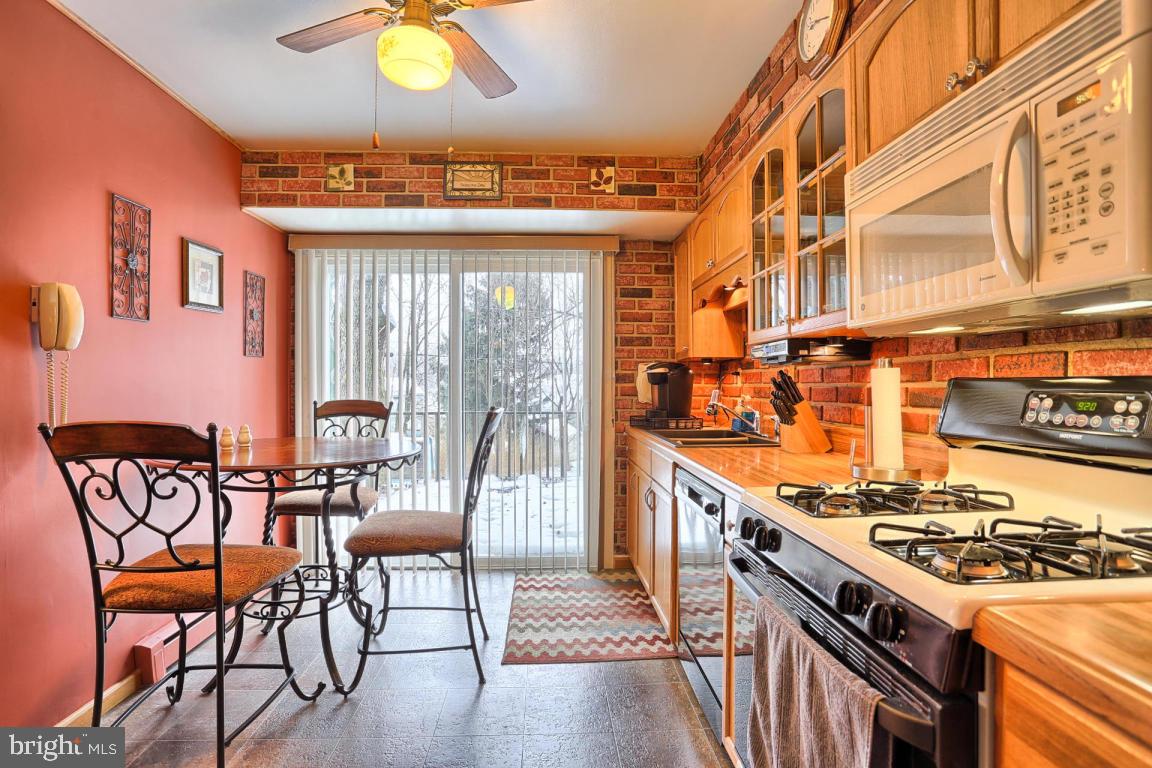 36 Quaker Hills Road Lancaster, PA 17603 - Photo 11 of 18 Gallery Image 11