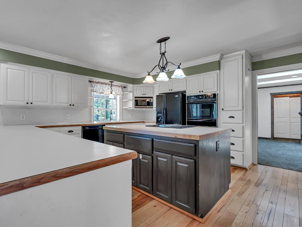 15255 Quartz Valley Road Fort Jones, CA 96032 - Photo 9 of 32 Gallery Image 9