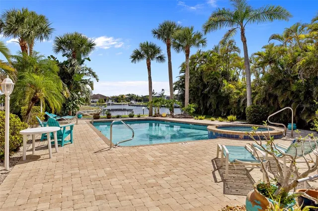 a view of parking area