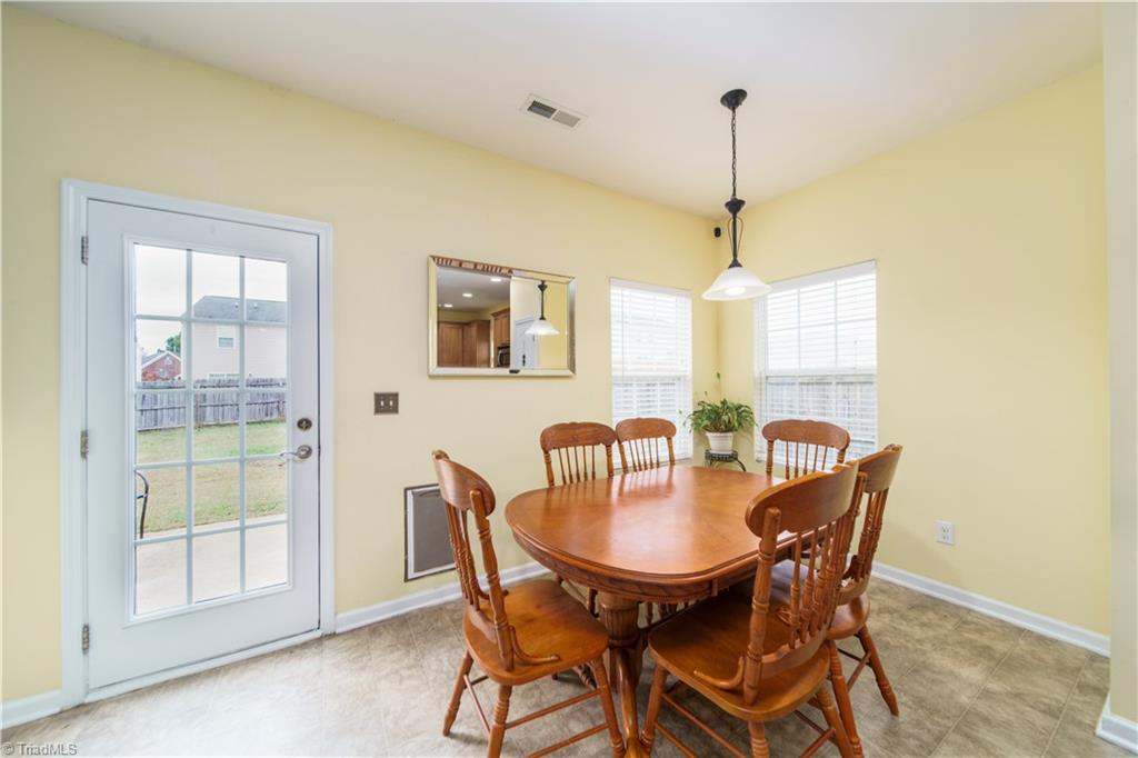 183 Everidge Road Winston-Salem, NC 27103 - Photo 8 of 32 Gallery Image 8