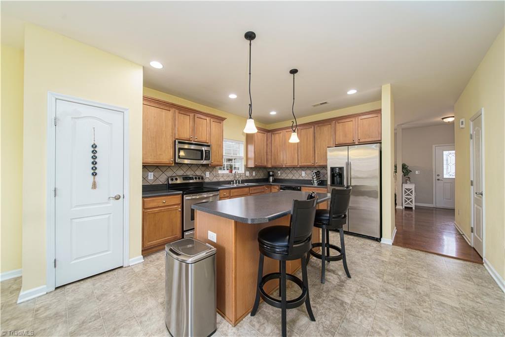183 Everidge Road Winston-Salem, NC 27103 - Photo 9 of 32 Gallery Image 9