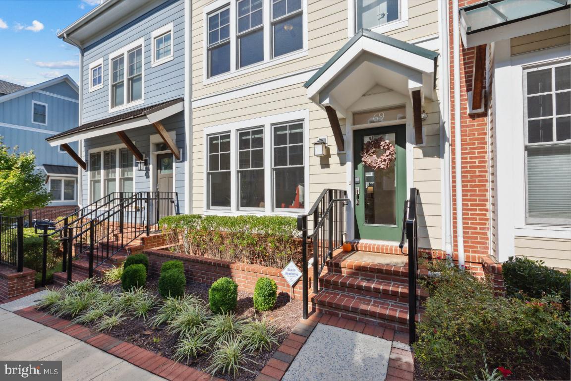 69 Ellsworth Heights Street Silver Spring, MD 20910 - Photo 2 of 41