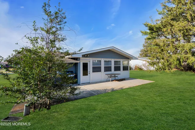 $315,000 | 9 Lodge Court, Brick, NJ 08724