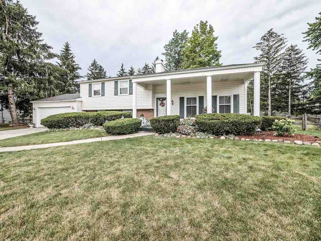 7404 Hope Farm Road Fort Wayne, IN 46815 - Photo 1 of 36 Gallery Image 1