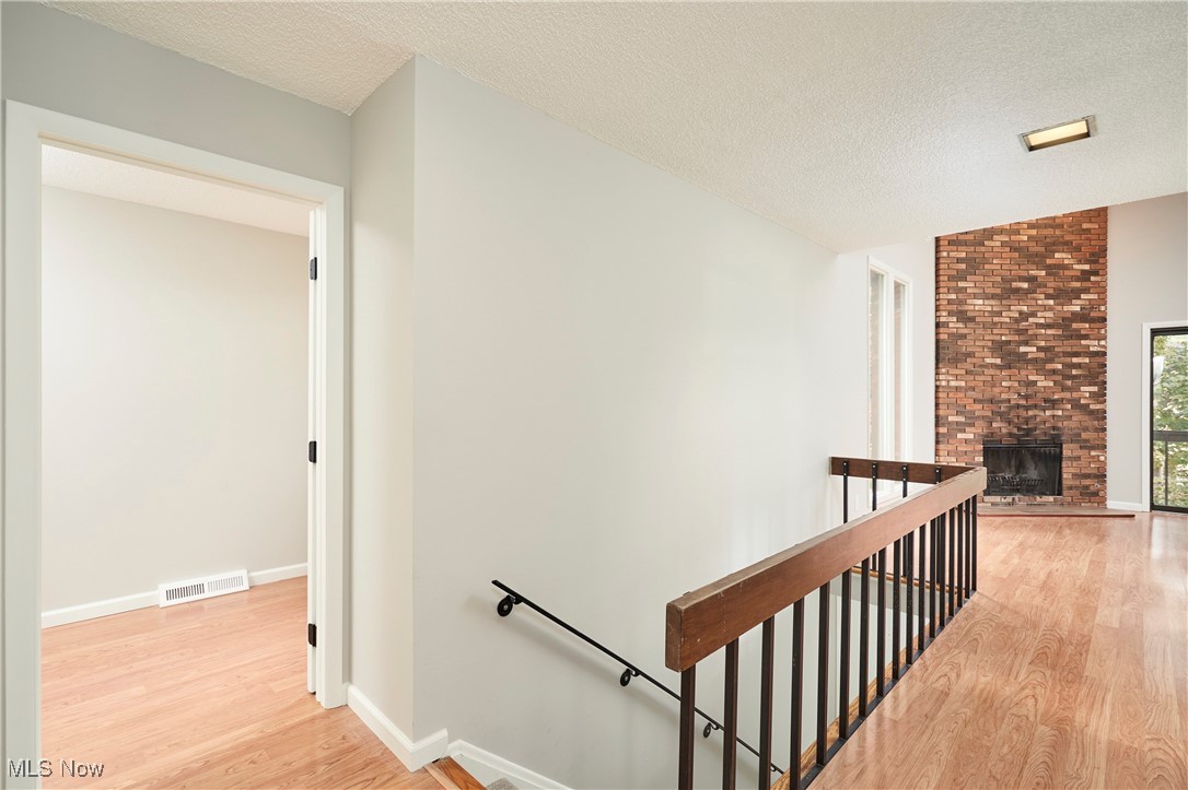 727 Hampton Ridge Drive Akron, OH 44313 - Photo 3 of 20 Gallery Image 3