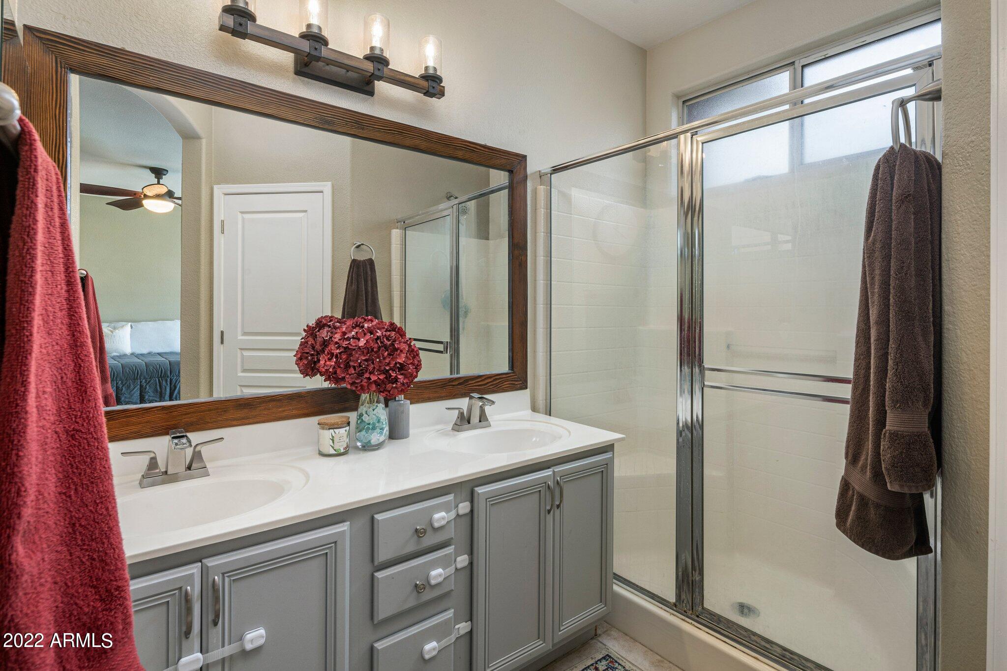 3692 East Derringer Way Gilbert, AZ 85297 - Photo 18 of 30 6-web-or-mls-HUB05917.1