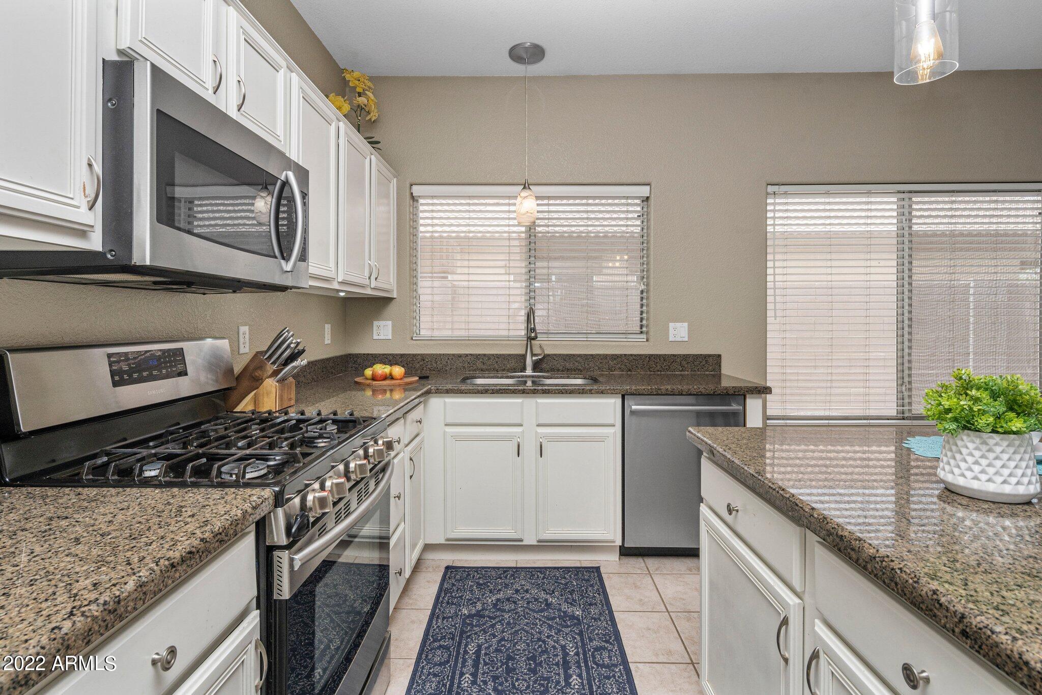 3692 East Derringer Way Gilbert, AZ 85297 - Photo 7 of 30 12-web-or-mls-HUB06002.1