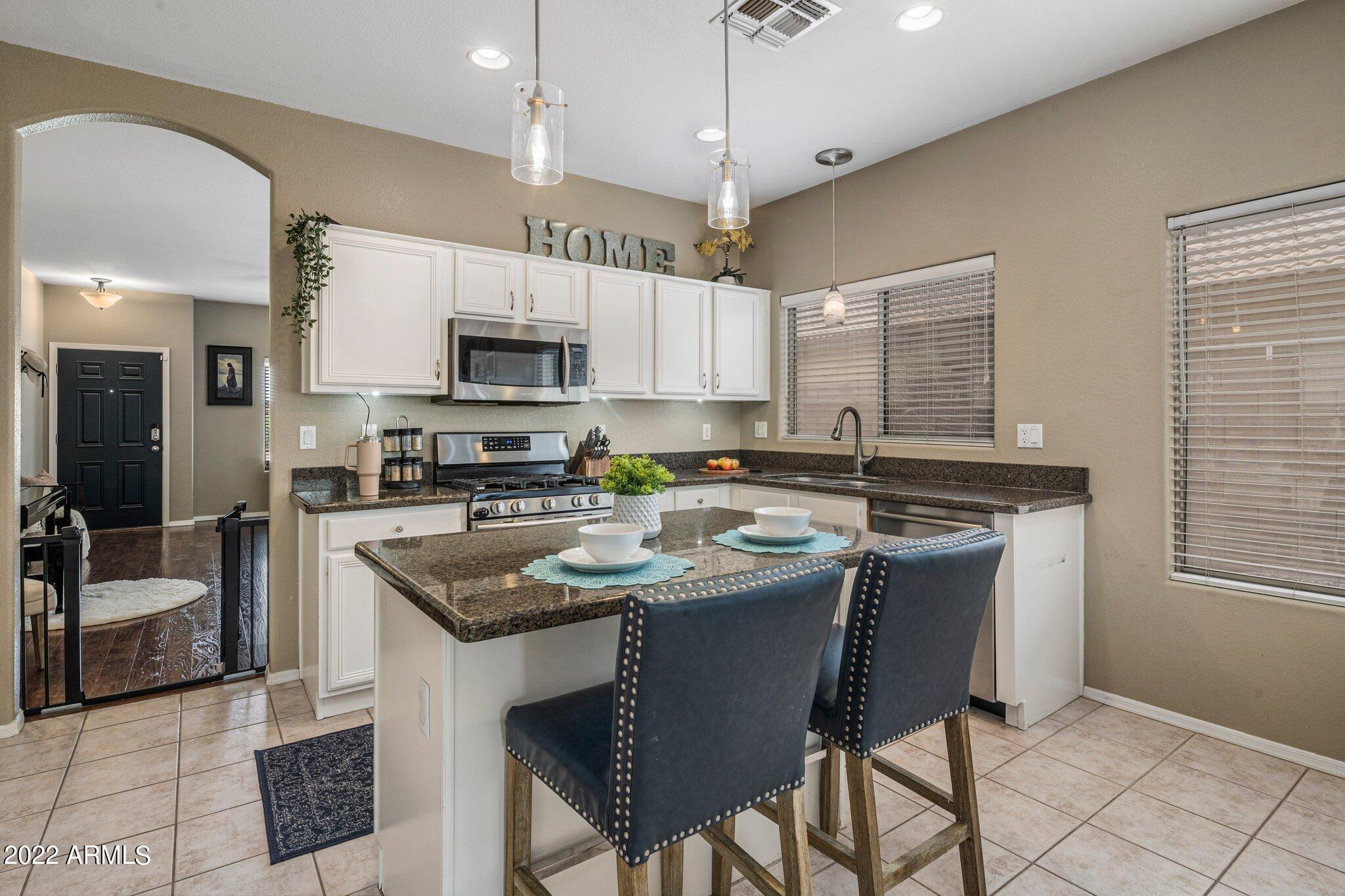 3692 East Derringer Way Gilbert, AZ 85297 - Photo 8 of 30 7-web-or-mls-HUB05928.1