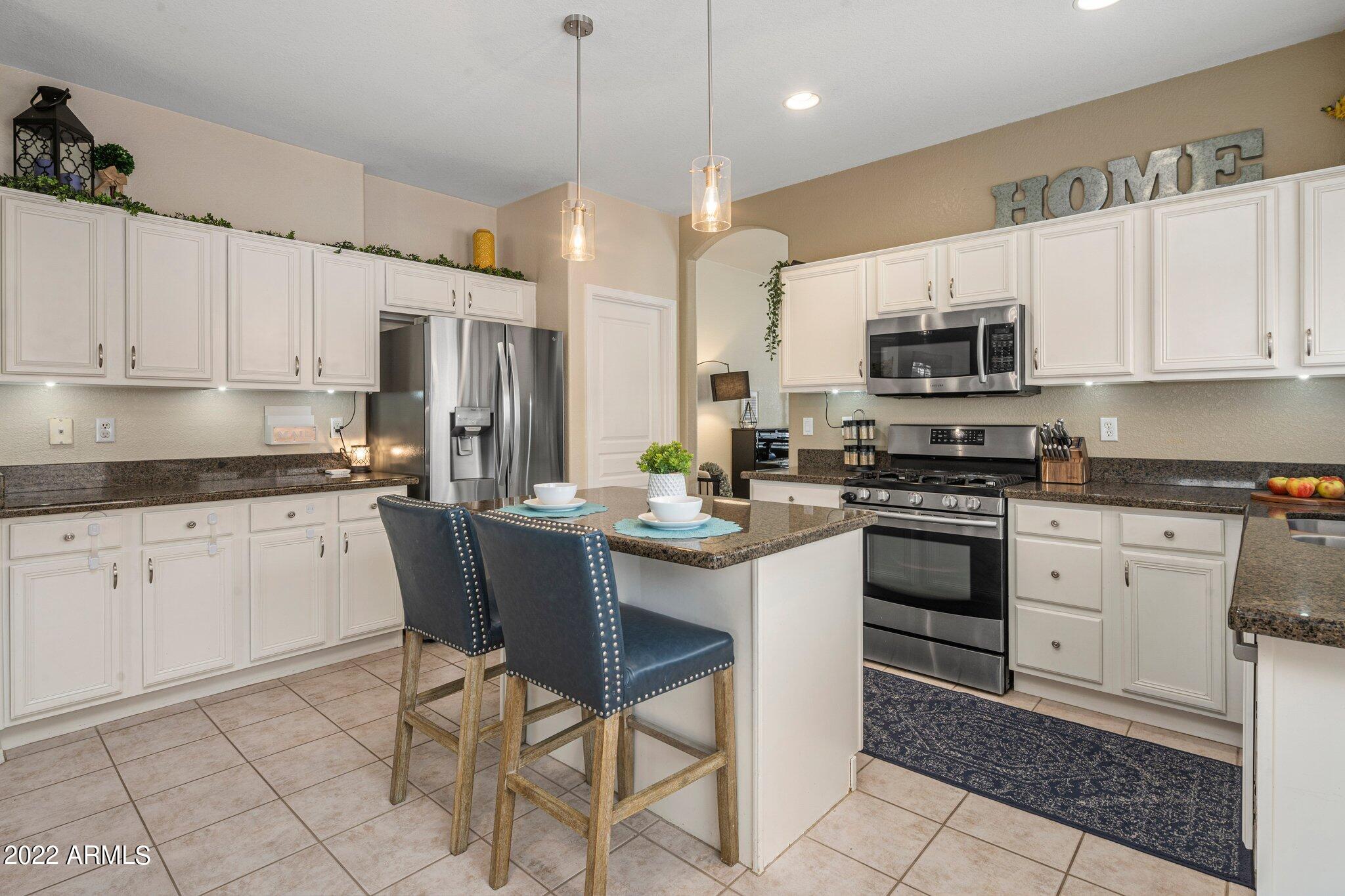 3692 East Derringer Way Gilbert, AZ 85297 - Photo 9 of 30 8-web-or-mls-HUB05953.1
