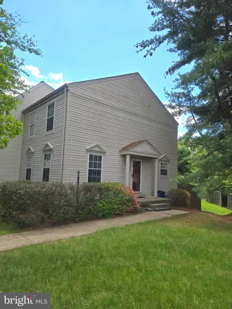 $2,690 | 14601 Devereaux Terrace, North Potomac, MD 20878