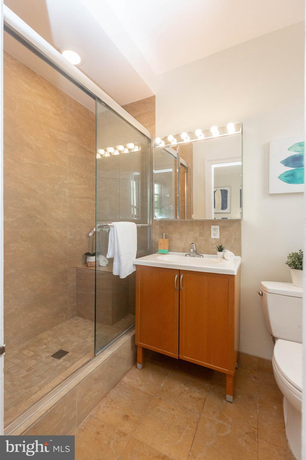 1954 Columbia Road Northwest, Unit 410 Washington, DC 20009 - Photo 20 of 57