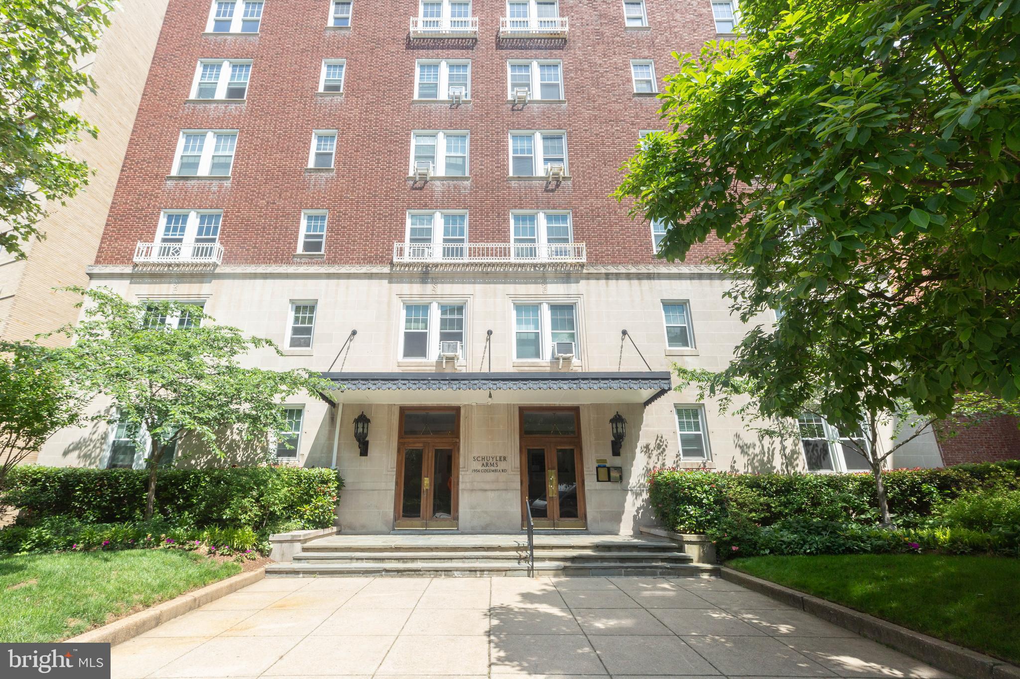 1954 Columbia Road Northwest, Unit 410 Washington, DC 20009 - Photo 39 of 57