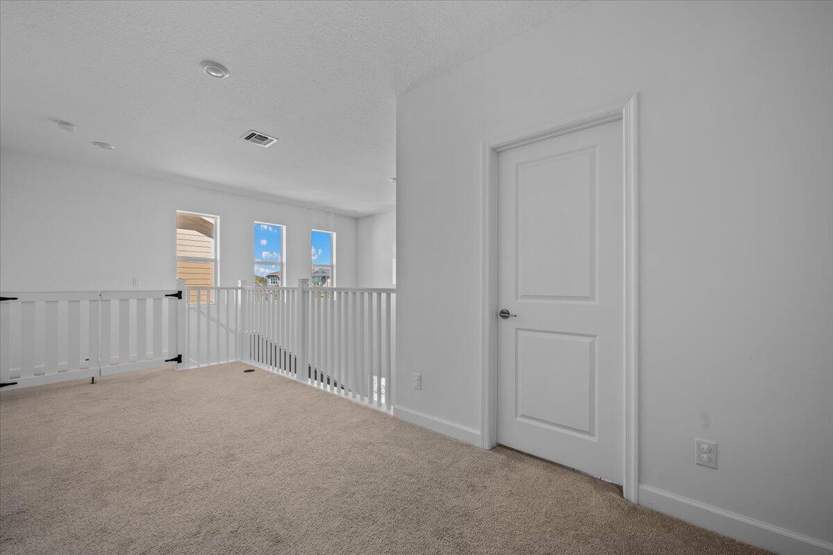 1367 Arrowhead Point Road Loxahatchee, FL 33470 - Photo 11 of 36 Loft