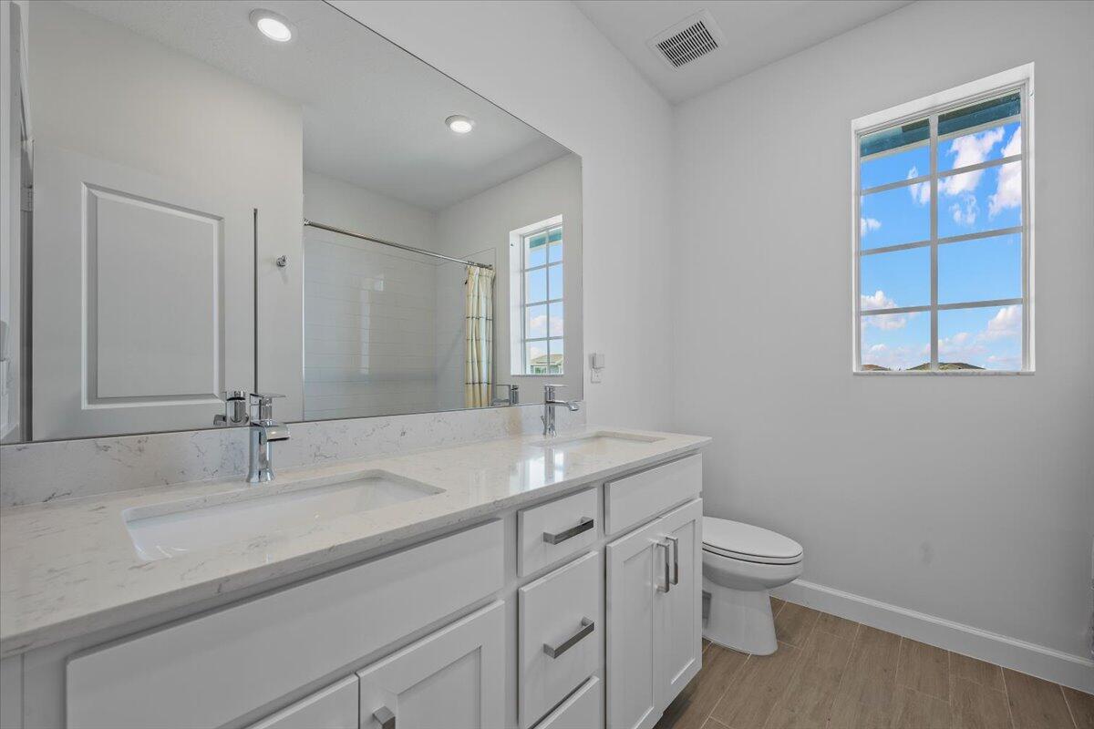 1367 Arrowhead Point Road Loxahatchee, FL 33470 - Photo 13 of 36 2nd Bath