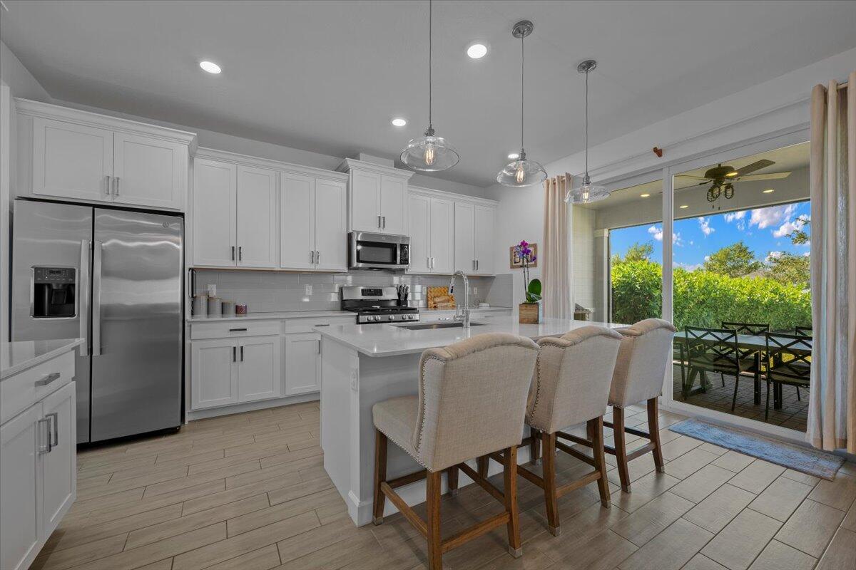 1367 Arrowhead Point Road Loxahatchee, FL 33470 - Photo 6 of 36 Kitchen