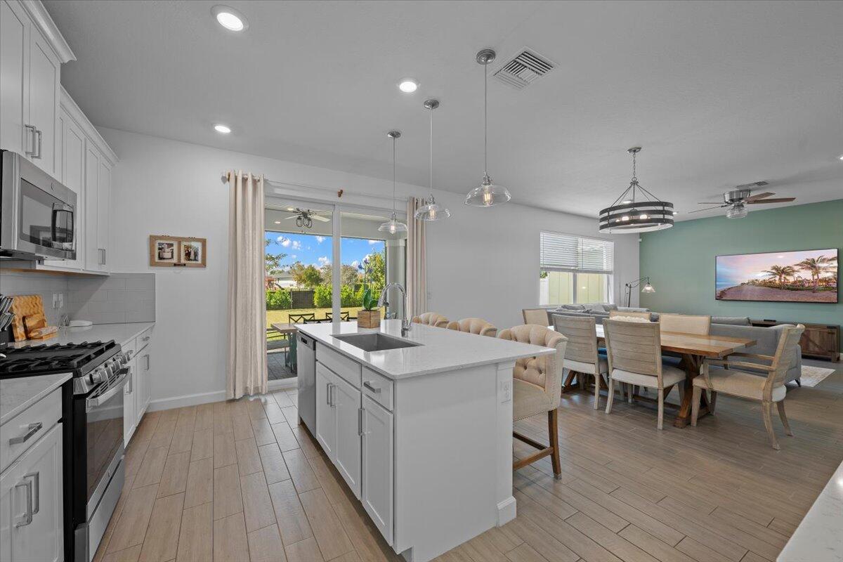 1367 Arrowhead Point Road Loxahatchee, FL 33470 - Photo 8 of 36 Kitche/Dining/Family