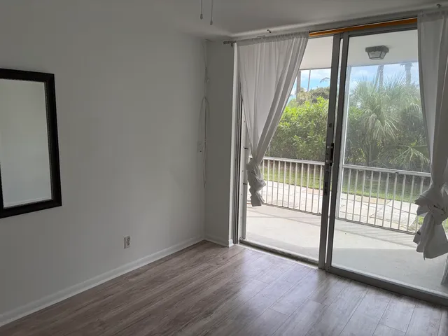 $1,950 | 3600 North Ocean Drive, Unit 124, Riviera Beach, FL 33404