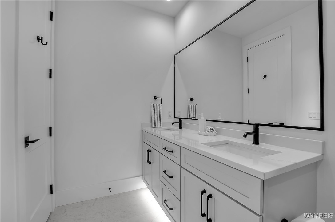 200 Paradise Road Amherst, NY 14051 - Photo 45 of 50