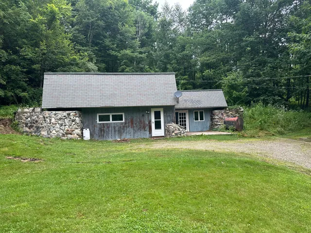 $138,000 | 118 Corson Lane, Farmington, ME 04938
