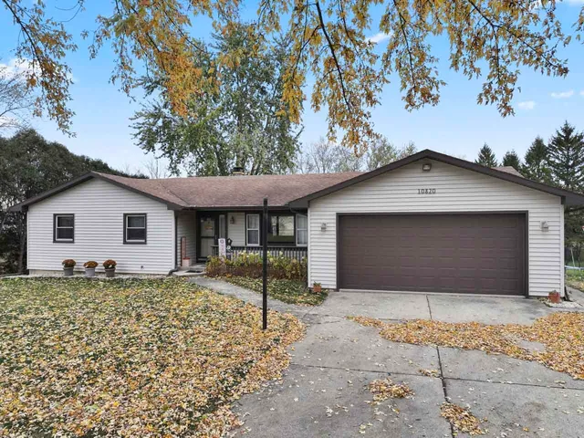 $369,000 | 10820 Bonnie Brae Street, Huntley, IL 60142