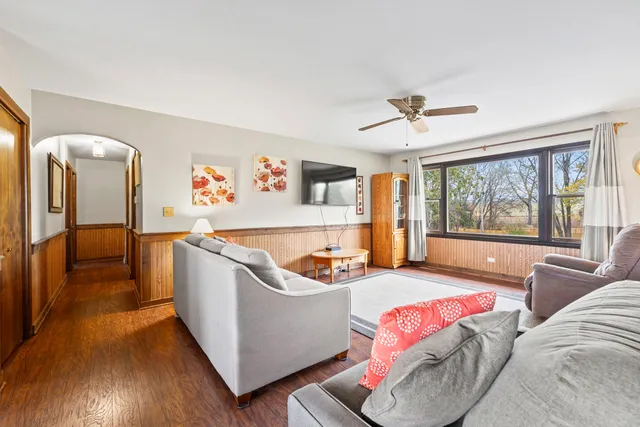 $369,000 | 10820 Bonnie Brae Street, Huntley, IL 60142