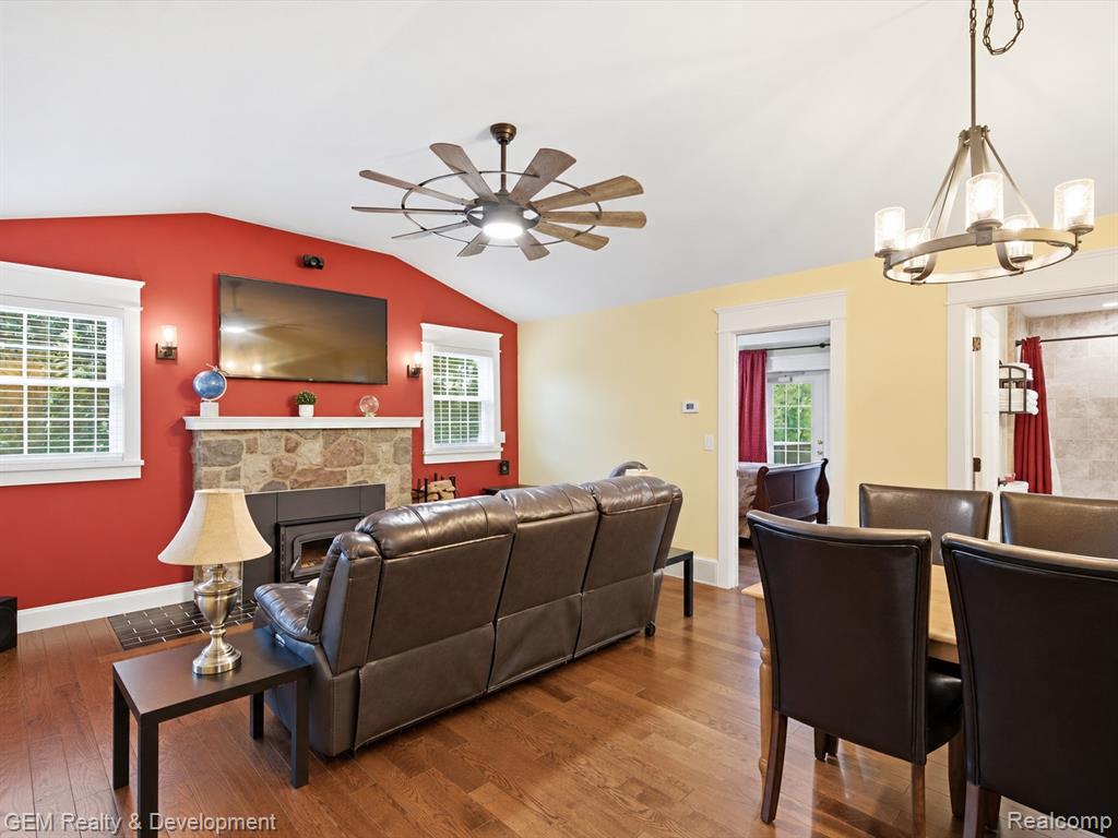 1301 Porter Road White Lake, MI 48383 - Photo 15 of 39 Gallery Image 15