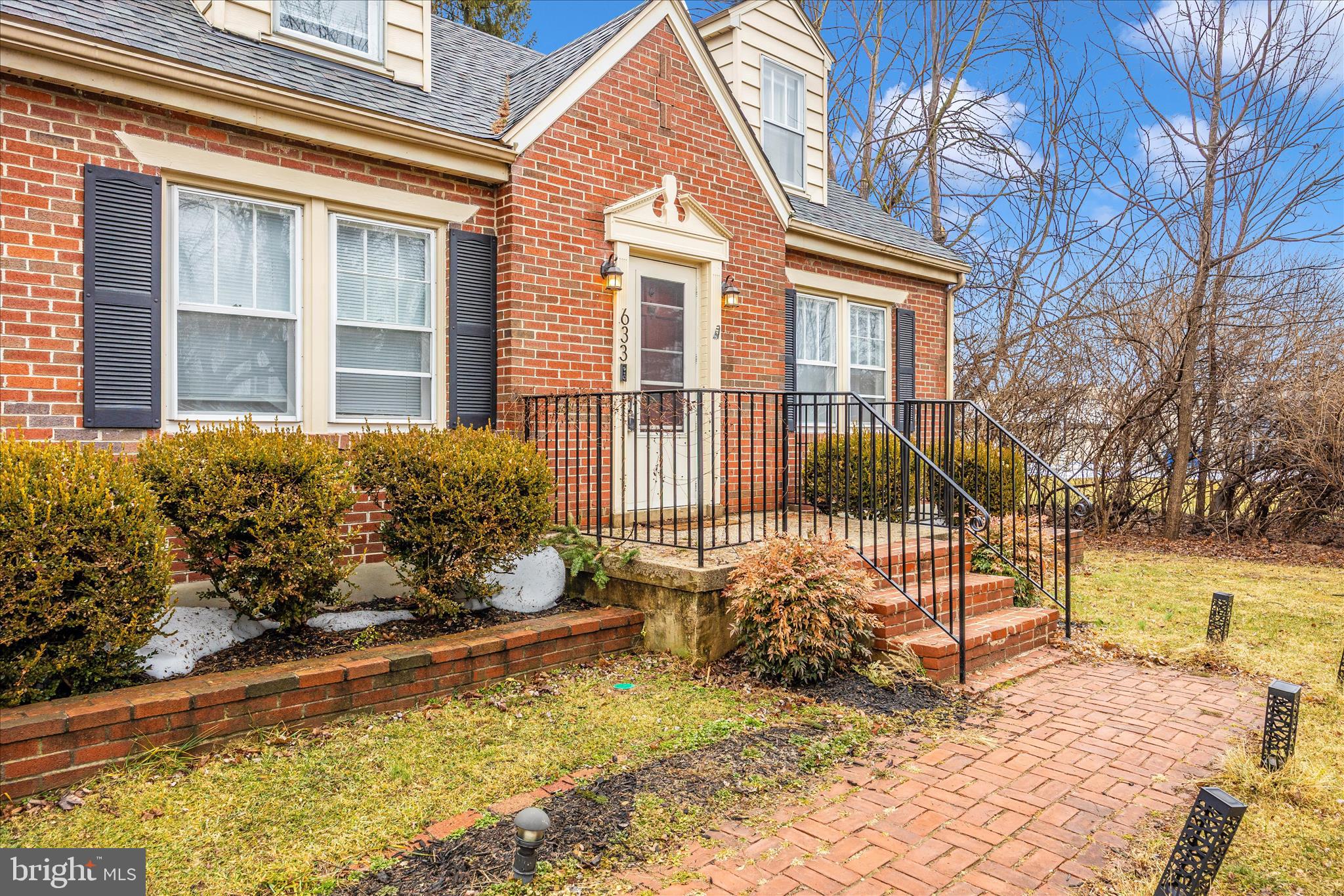 633 Lee Place Frederick, MD 21702 - Photo 38 of 48 a view of a house with a yard