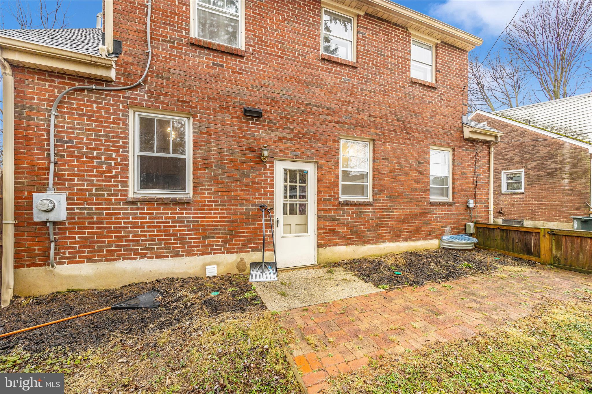 633 Lee Place Frederick, MD 21702 - Photo 46 of 48 a front view of a house