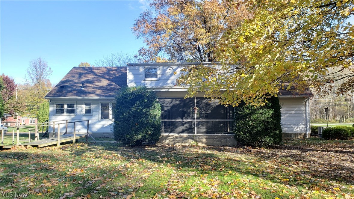 5236 Corduroy Road Mentor, OH 44060 - Photo 2 of 28