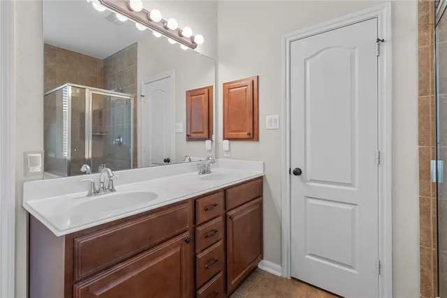 $2,700 | 216 Morgan Isle Lane, Dickinson, TX 77539