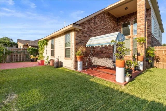 $2,700 | 216 Morgan Isle Lane, Dickinson, TX 77539