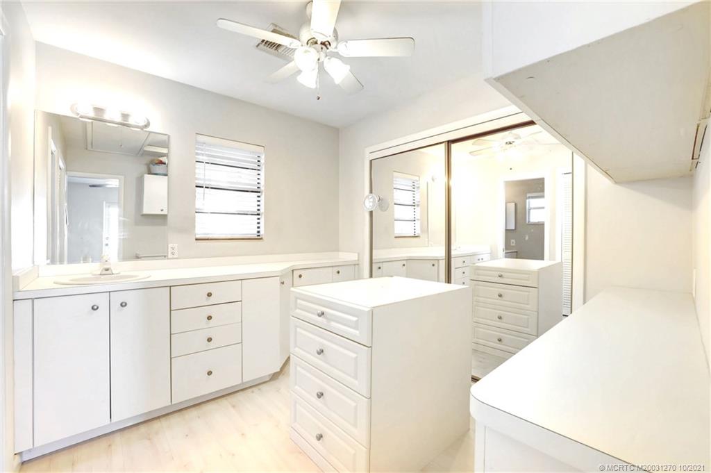 1229 Southwest Dyer Point Road Palm City, FL 34990 - Photo 24 of 32 Gallery Image 24