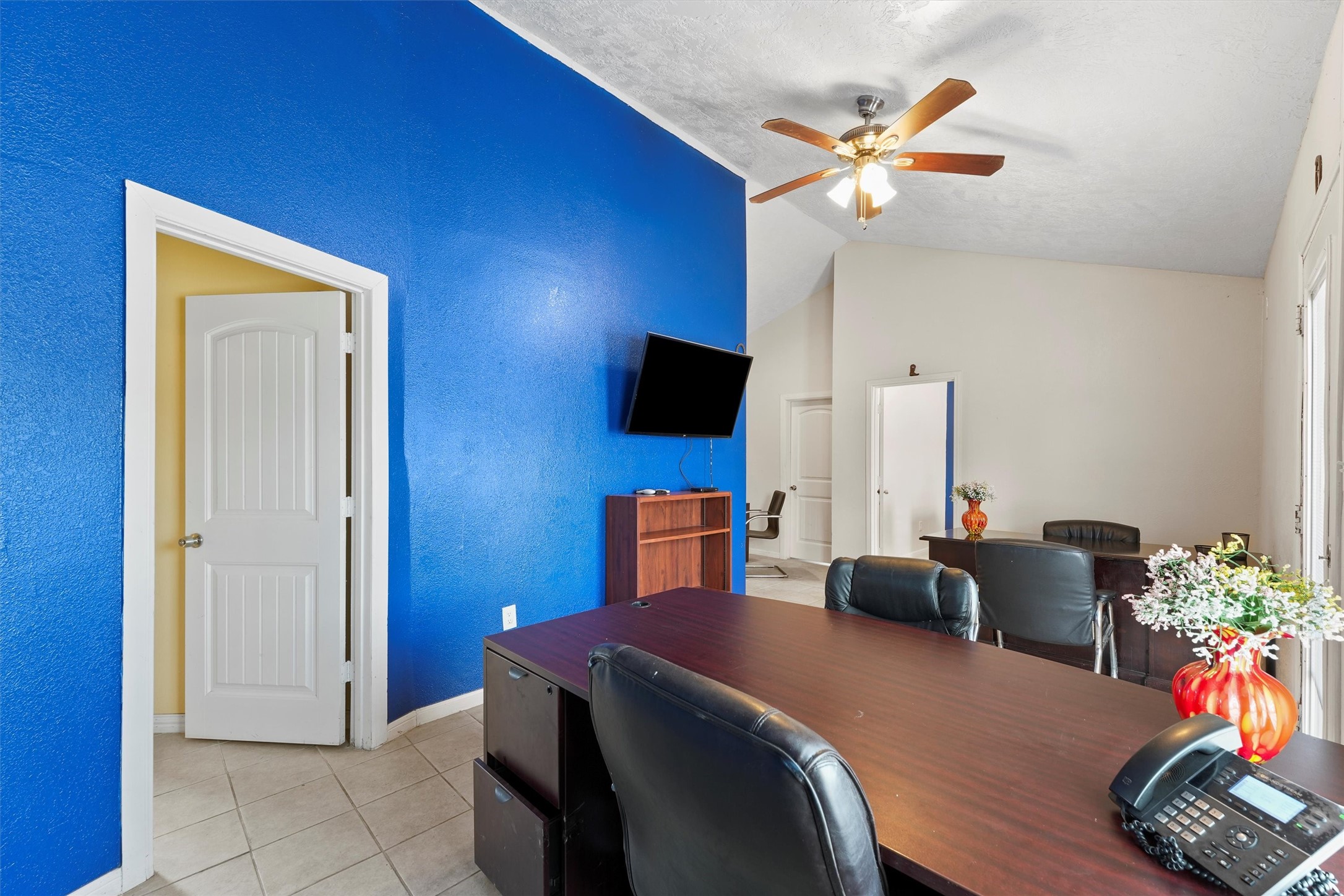 6455 Cunningham Road Houston, TX 77041 - Photo 11 of 30